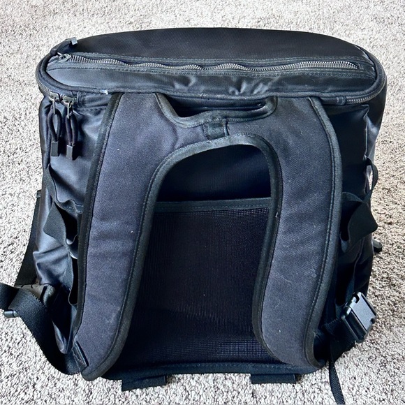 Banana Republic Large Black Insulated Backpack Hiking Golf Picnic 11x16 Unisex main image 14